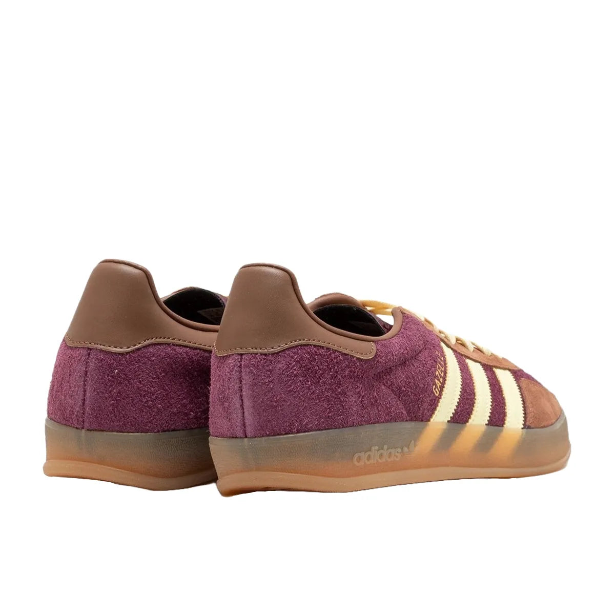 Adidas Gazelle Indoor sneakers, back view, model JI0324, in maroon with almost yellow accents.