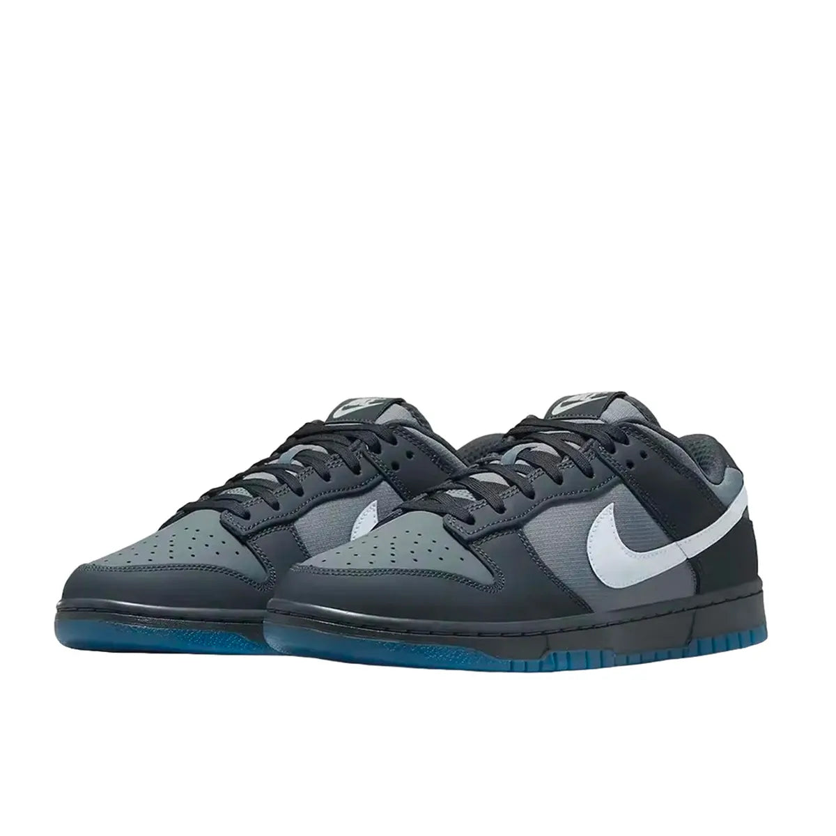 Nike Dunk Low sneakers, front view, model FV0384-001 in anthracite with black and grey details.