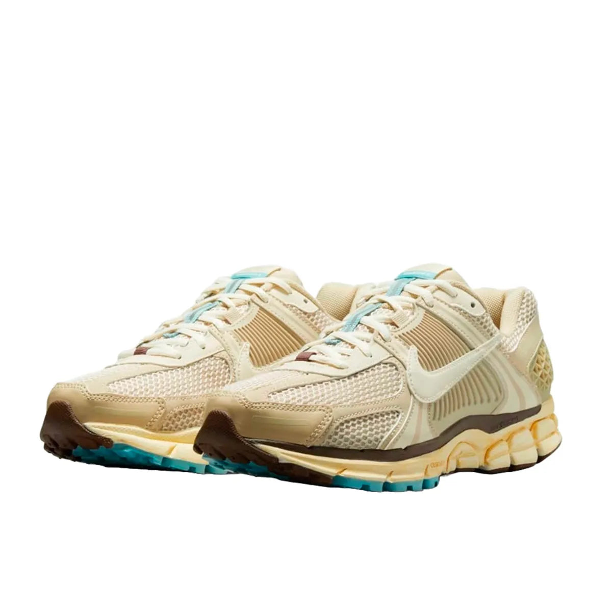 Nike Zoom Vomero 5 Women's sneakers, front view, model FB8825-111 in oatmeal with beige and white details.